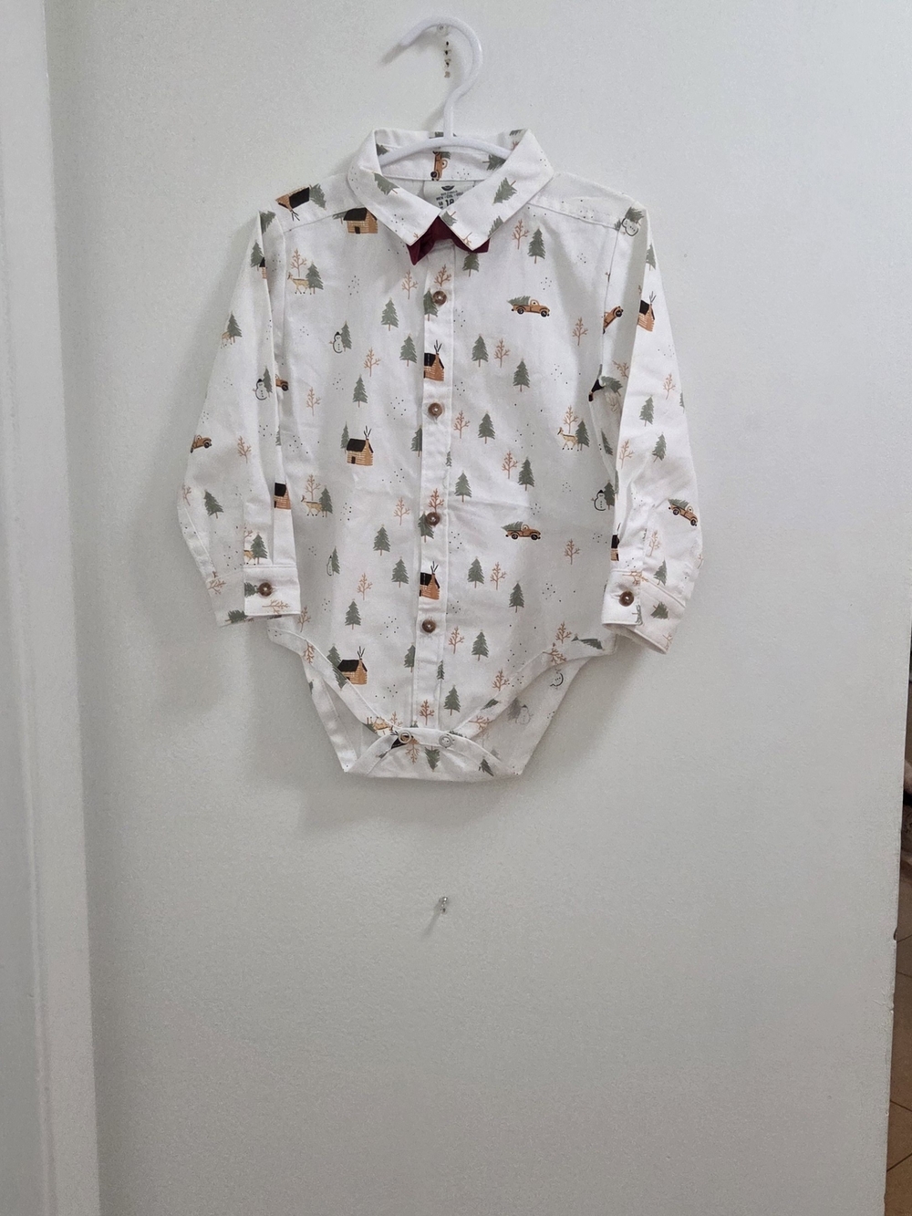 NWOT Offcorss Boys Holiday Long-Sleeve Button-Up Onesie W/Button-On Bow Tie 18 M